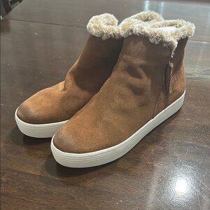 Brown Faux Fur Lined dolce vita boots